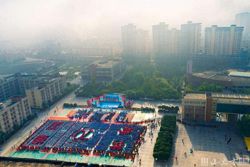 全市教育系统“我和我的祖国”歌咏比赛